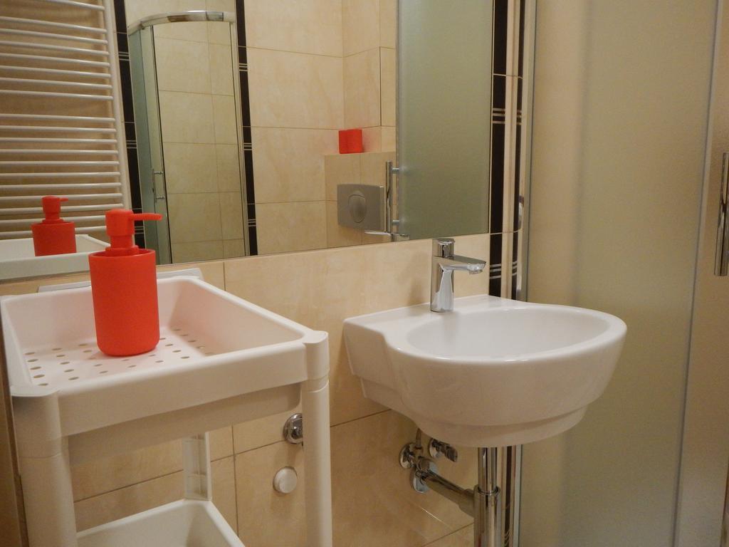 Homestay Traugutta Wroclaw